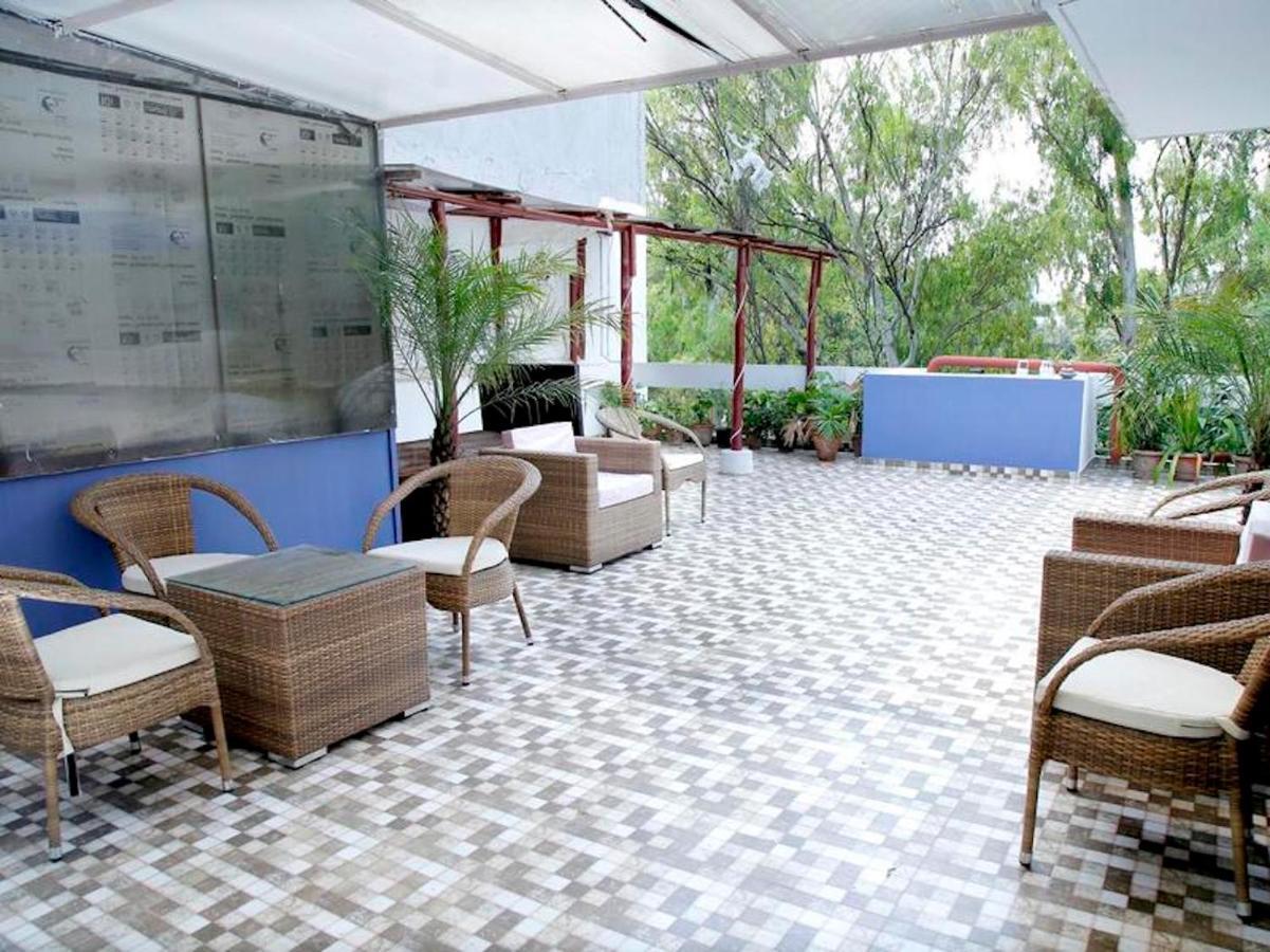 Maplewood Guest House, Neeti Bagh, New Delhiit Is A Boutiqu Guest House - Room 3 Kültér fotó