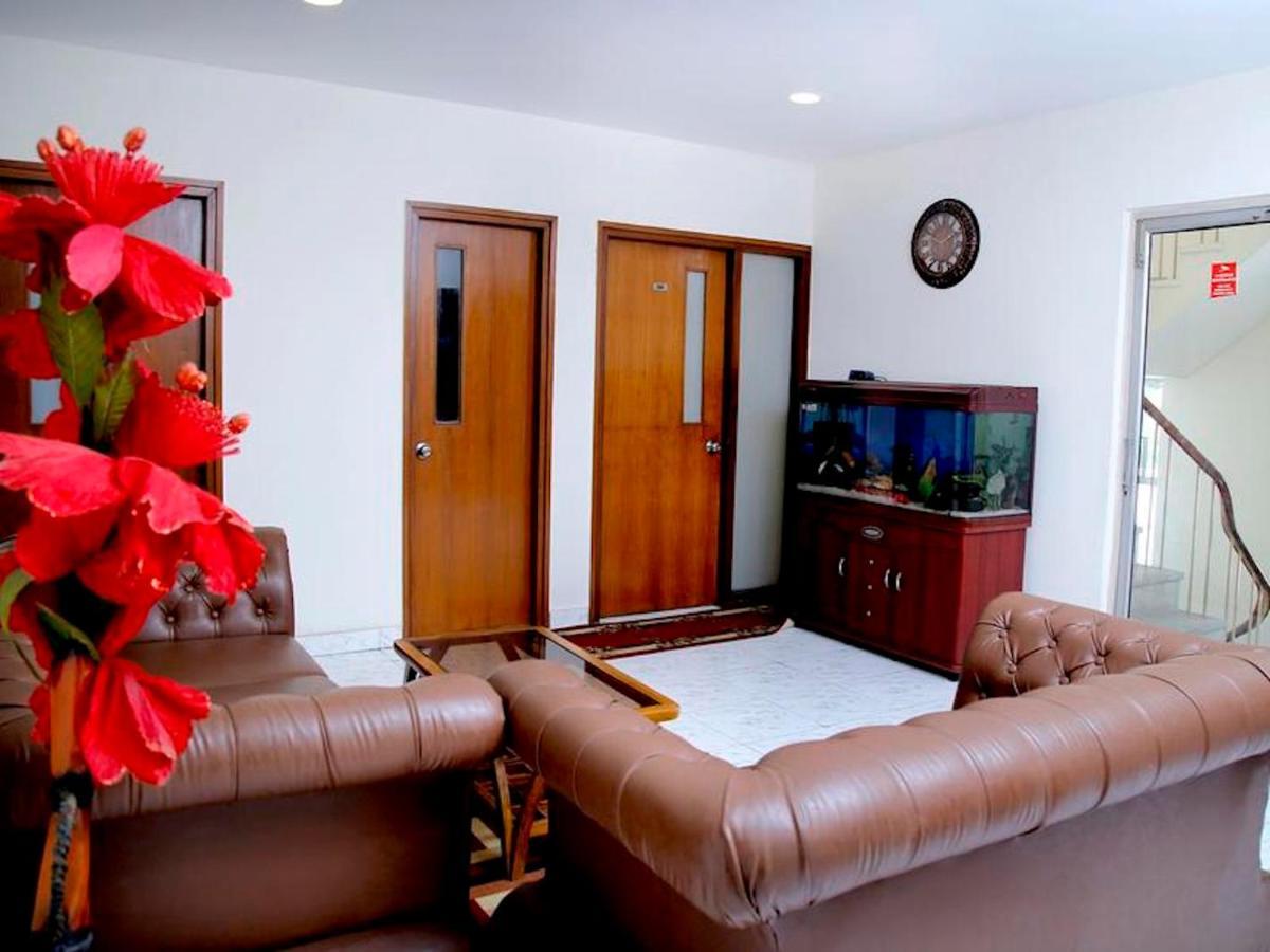 Maplewood Guest House, Neeti Bagh, New Delhiit Is A Boutiqu Guest House - Room 3 Kültér fotó